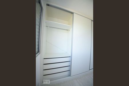 Apartamento para alugar com 42m², 2 quartos e 1 vagaARMARIOS