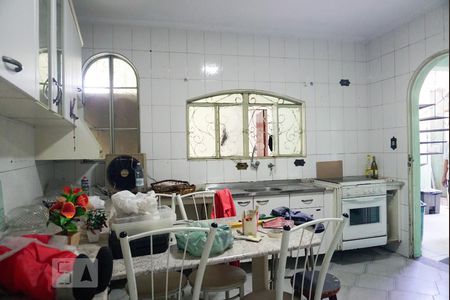 Casa à venda com 100m², 4 quartos e 3 vagasCasa 2 - Cozinha