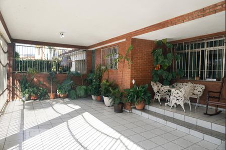 Casa à venda com 100m², 4 quartos e 3 vagasGaragem