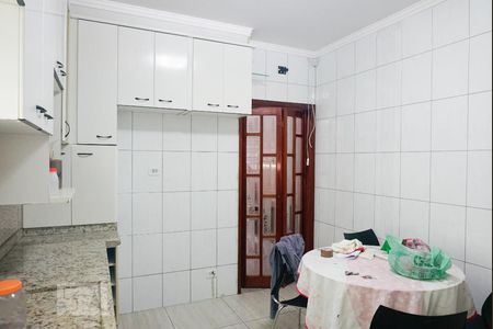 Casa à venda com 100m², 4 quartos e 3 vagasCasa 1 - Cozinha