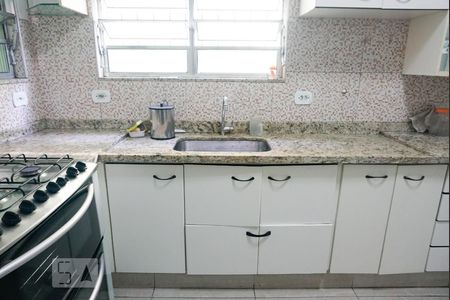 Casa à venda com 100m², 4 quartos e 3 vagasCasa 1 - Cozinha