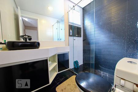 Apartamento à venda com 95m², 3 quartos e 2 vagasBanheiro da Suite