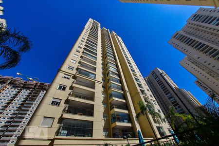 Apartamento à venda com 95m², 3 quartos e 2 vagasFachada