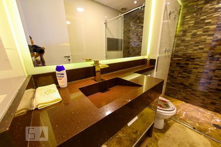 Apartamento à venda com 95m², 3 quartos e 2 vagasBanheiro