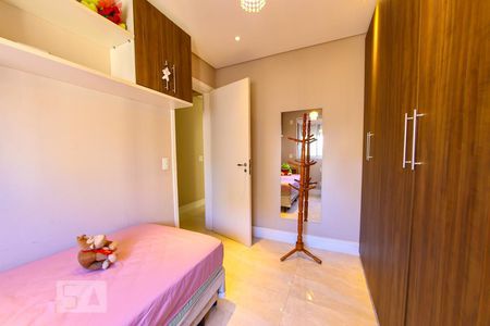 Apartamento à venda com 95m², 3 quartos e 2 vagasQuarto 2