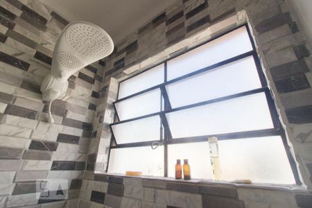 Studio para alugar com 38m², 1 quarto e sem vagaChuveiro