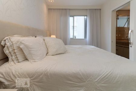 Suíte de apartamento à venda com 3 quartos, 113m² em Consolação, São Paulo