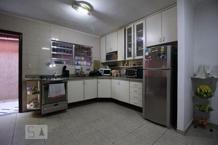 Casa à venda com 150m², 3 quartos e 2 vagasCozinha