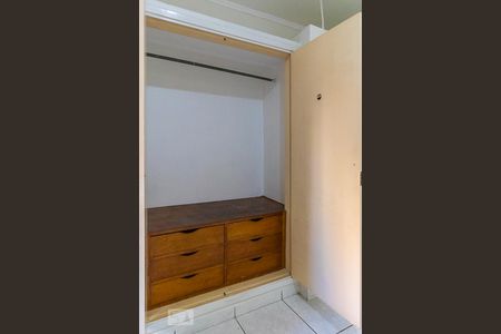 Apartamento à venda com 60m², 2 quartos e sem vagaQuarto 2 - Armários