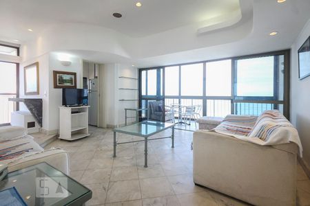 Sala de apartamento para alugar com 2 quartos, 90m² em Barra da Tijuca, Rio de Janeiro