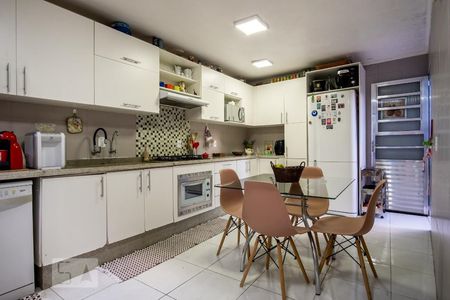 Casa à venda com 264m², 4 quartos e 1 vagaCozinha