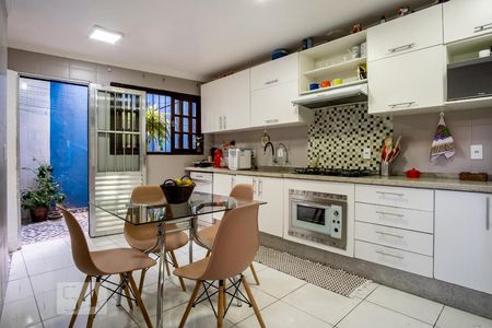 Casa à venda com 264m², 4 quartos e 1 vagaCozinha