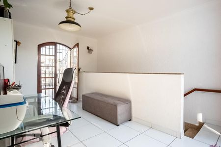 Casa à venda com 264m², 4 quartos e 1 vagaEscritório