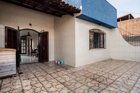 Casa à venda com 264m², 4 quartos e 1 vagaVaranda