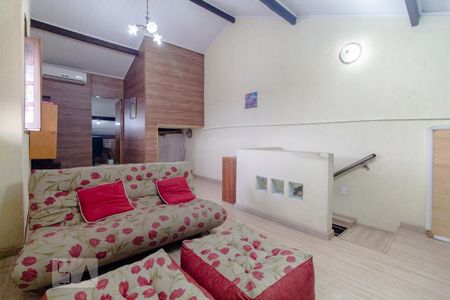 Casa à venda com 200m², 3 quartos e 3 vagasSótão