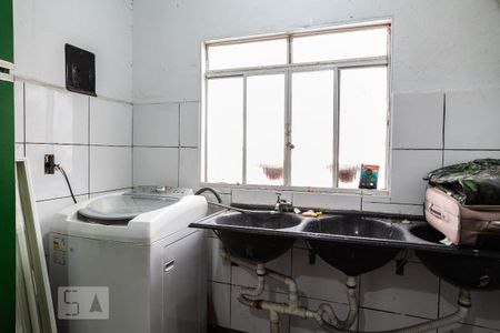 Casa à venda com 270m², 3 quartos e 8 vagas Casa à venda com 270m², 3 quartos e 8 vagasÁrea de Serviço
