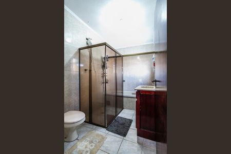Casa à venda com 270m², 3 quartos e 8 vagas Casa à venda com 270m², 3 quartos e 8 vagasBanheiro da Suíte