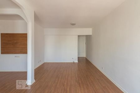 Apartamento à venda com 68m², 2 quartos e 2 vagasSala