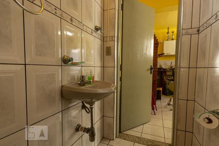 Casa à venda com 164m², 3 quartos e 2 vagasBanheiro 3 - Área Externa