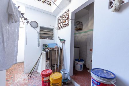 Casa à venda com 164m², 3 quartos e 2 vagasLavanderia