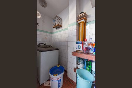 Casa à venda com 164m², 3 quartos e 2 vagasLavanderia