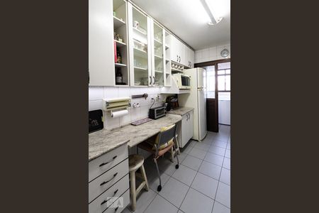 Apartamento à venda com 92m², 2 quartos e 2 vagasCozinha