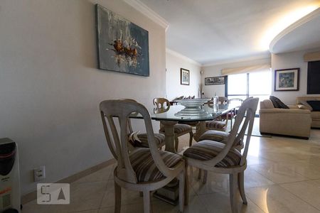 Apartamento à venda com 92m², 2 quartos e 2 vagasSala