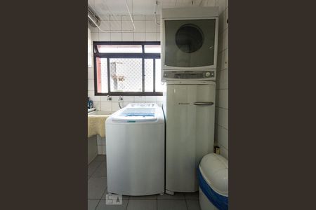 Apartamento à venda com 92m², 2 quartos e 2 vagasÁrea de Serviço