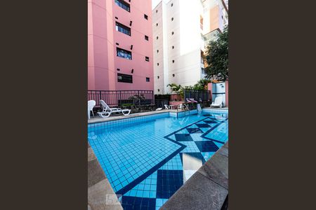 Apartamento à venda com 92m², 2 quartos e 2 vagasÁrea comum - Piscina