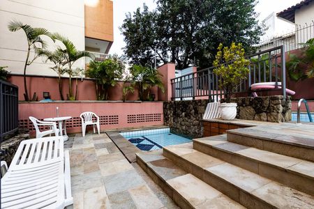 Apartamento à venda com 92m², 2 quartos e 2 vagasÁrea comum - Piscina