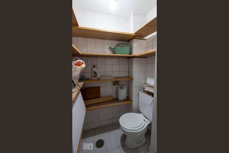 Apartamento à venda com 63m², 2 quartos e 1 vagaBanheiro de Serviço