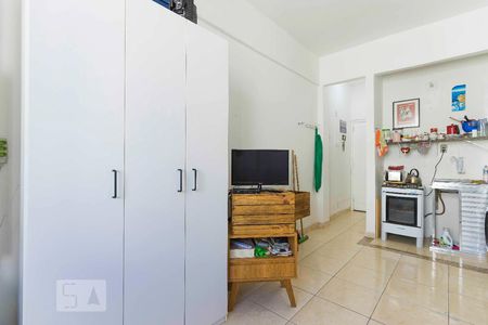 Studio à venda com 20m², 1 quarto e sem vaga Studio à venda com 20m², 1 quarto e sem vagaSala/Quarto - Armário