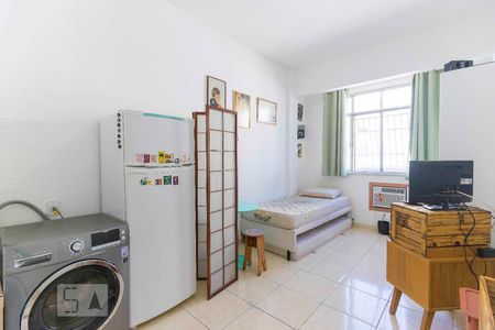 Studio à venda com 20m², 1 quarto e sem vaga Studio à venda com 20m², 1 quarto e sem vagaSala/Quarto