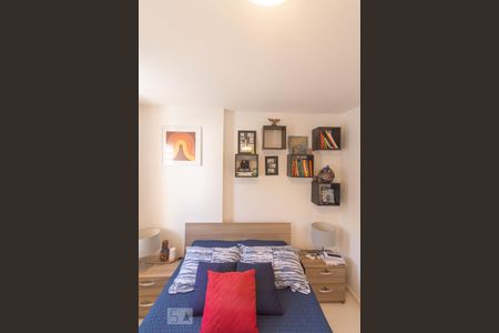 Apartamento para alugar com 74m², 2 quartos e 1 vagaSuíte