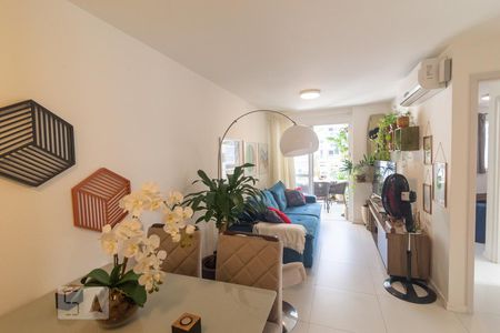 Sala de apartamento para alugar com 2 quartos, 74m² em Recreio dos Bandeirantes, Rio de Janeiro