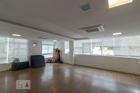 Apartamento para alugar com 74m², 2 quartos e 1 vagaÁrea Comum - Academia