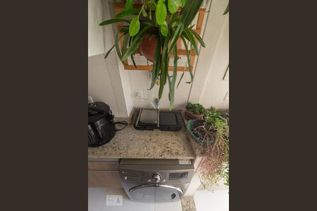 Apartamento para alugar com 74m², 2 quartos e 1 vagaÁrea de Serviço