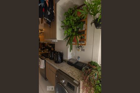 Apartamento para alugar com 74m², 2 quartos e 1 vagaÁrea de Serviço