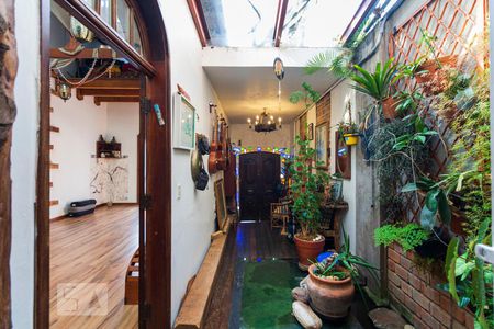 Hall Sala de casa para alugar com 2 quartos, 111m² em Vila da Saúde, São Paulo