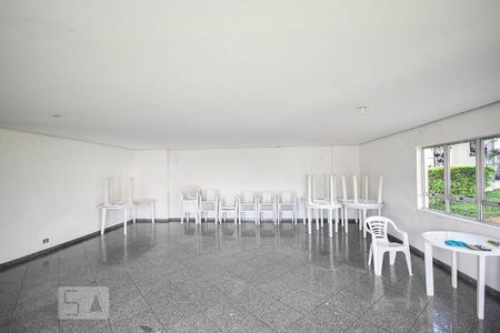 Apartamento à venda com 70m², 2 quartos e 1 vagaSalão de festa