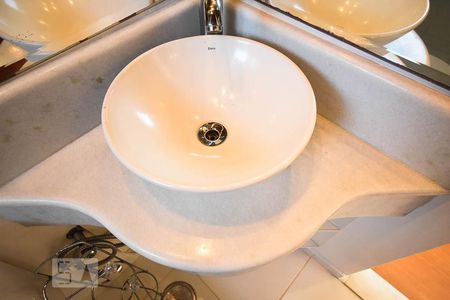 Apartamento à venda com 70m², 2 quartos e 1 vagaBanheiro