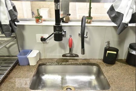 Casa à venda com 161m², 3 quartos e 2 vagasCozinha - Pia