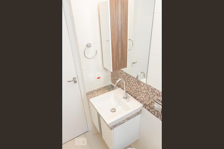 Apartamento à venda com 50m², 2 quartos e 1 vaga Apartamento à venda com 50m², 2 quartos e 1 vagaBanheiro