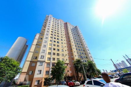 Apartamento à venda com 43m², 2 quartos e 1 vaga Apartamento à venda com 43m², 2 quartos e 1 vagaFachada