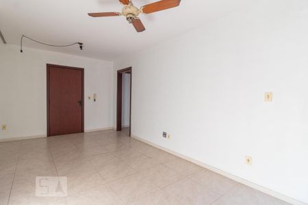 Sala de apartamento para alugar com 1 quarto, 53m² em Petrópolis, Porto Alegre