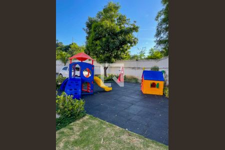 Apartamento para alugar com 60m², 2 quartos e 2 vagasÁrea comum - Playground