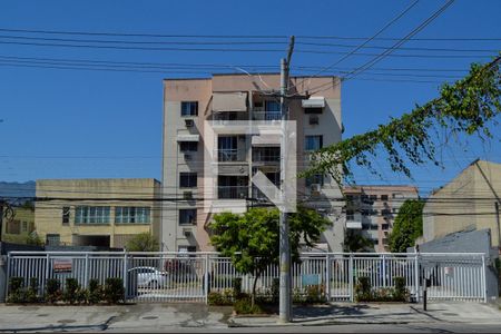 Apartamento para alugar com 60m², 2 quartos e 2 vagasFachada