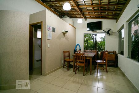 Apartamento para alugar com 47m², 2 quartos e 1 vagaÁrea comum - Churrasqueira