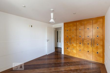 Apartamento para alugar com 184m², 3 quartos e 1 vaga Apartamento para alugar com 184m², 3 quartos e 1 vagaQuarto 1