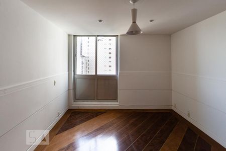Apartamento para alugar com 184m², 3 quartos e 1 vaga Apartamento para alugar com 184m², 3 quartos e 1 vagaQuarto 1
